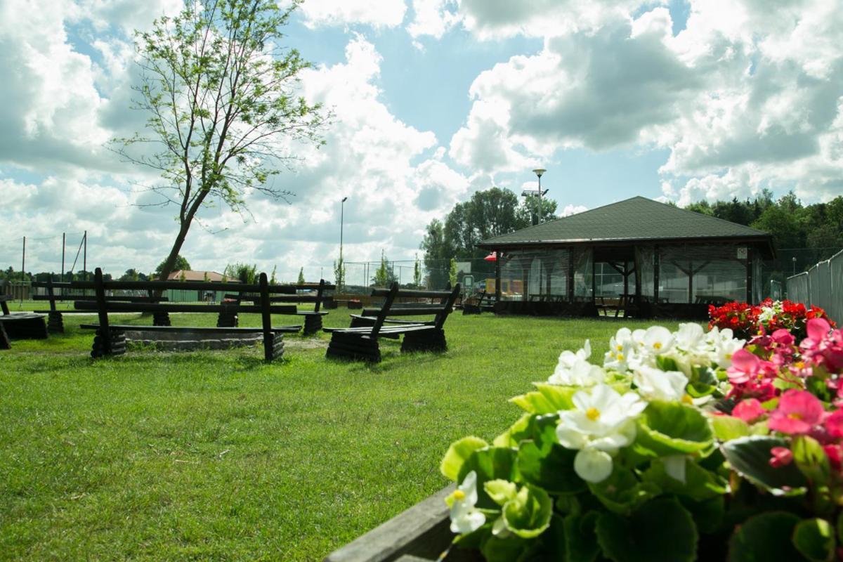 Camping Oaza Błonie Kórnik Domki Standard - 3 pokoje Exterior foto