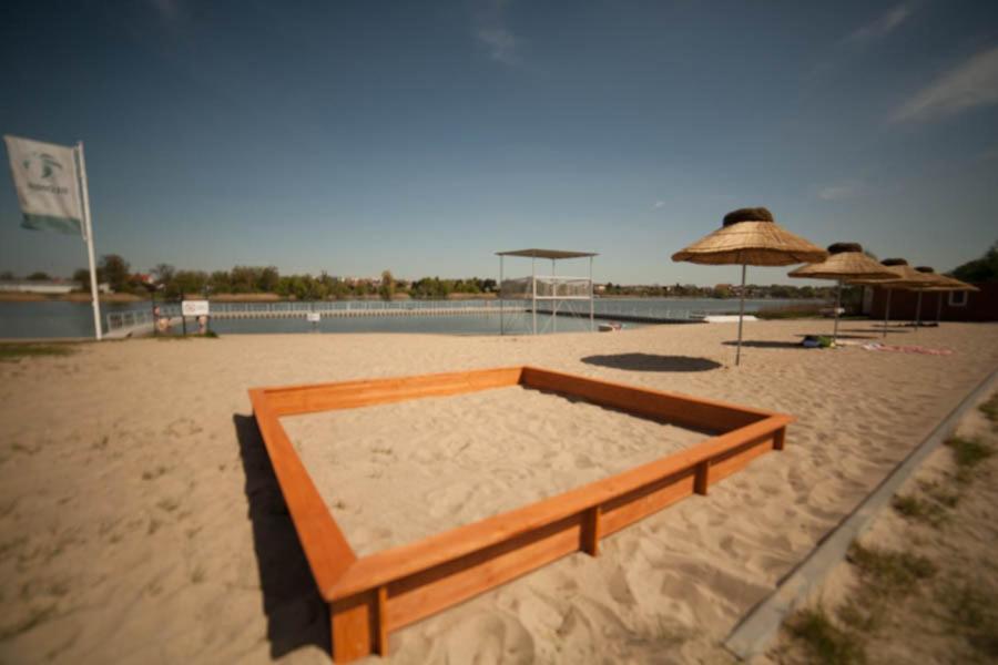 Camping Oaza Błonie Kórnik Domki Standard - 3 pokoje Exterior foto